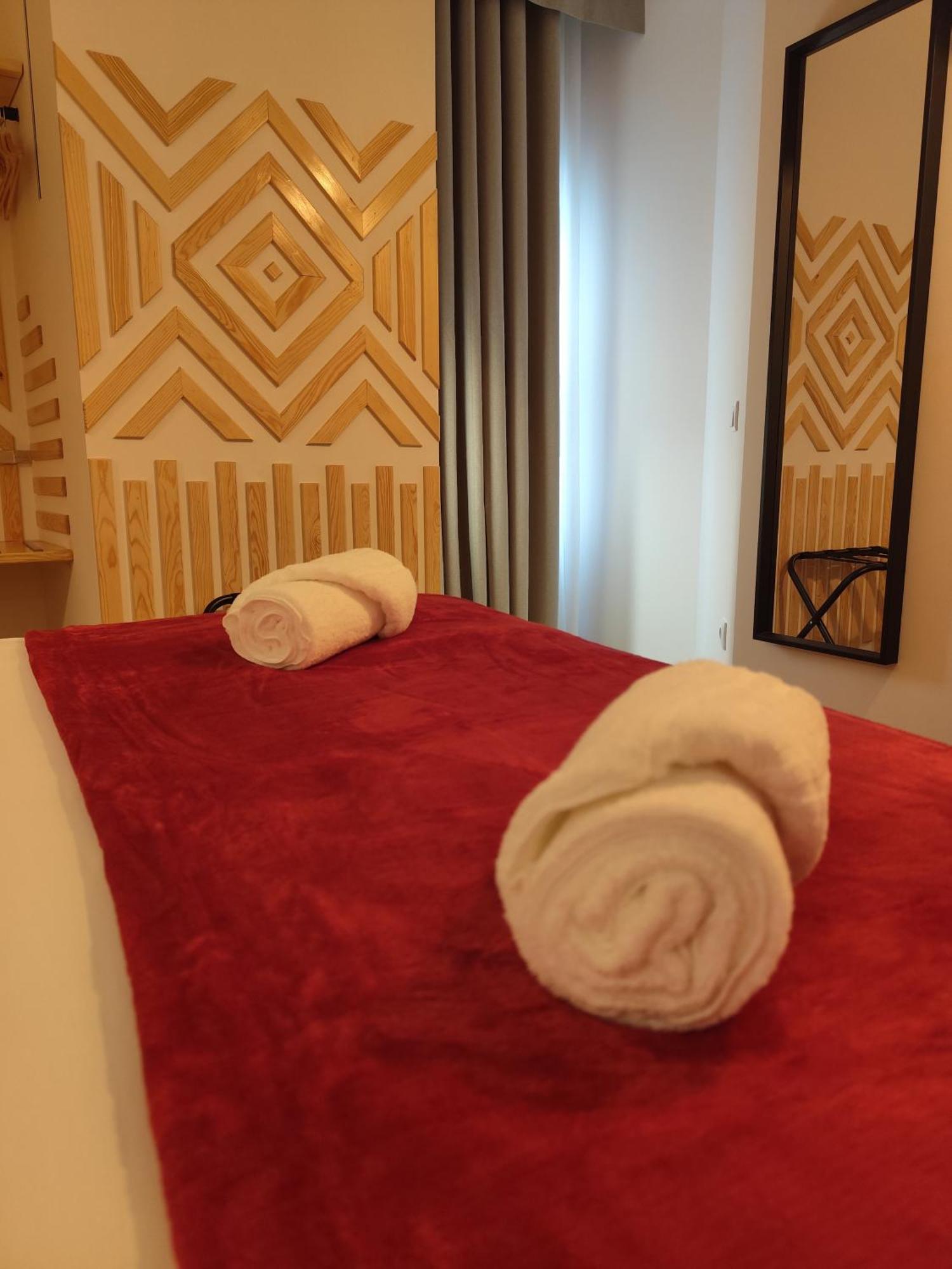 Bacalhoeiros 125 Hotel 2*